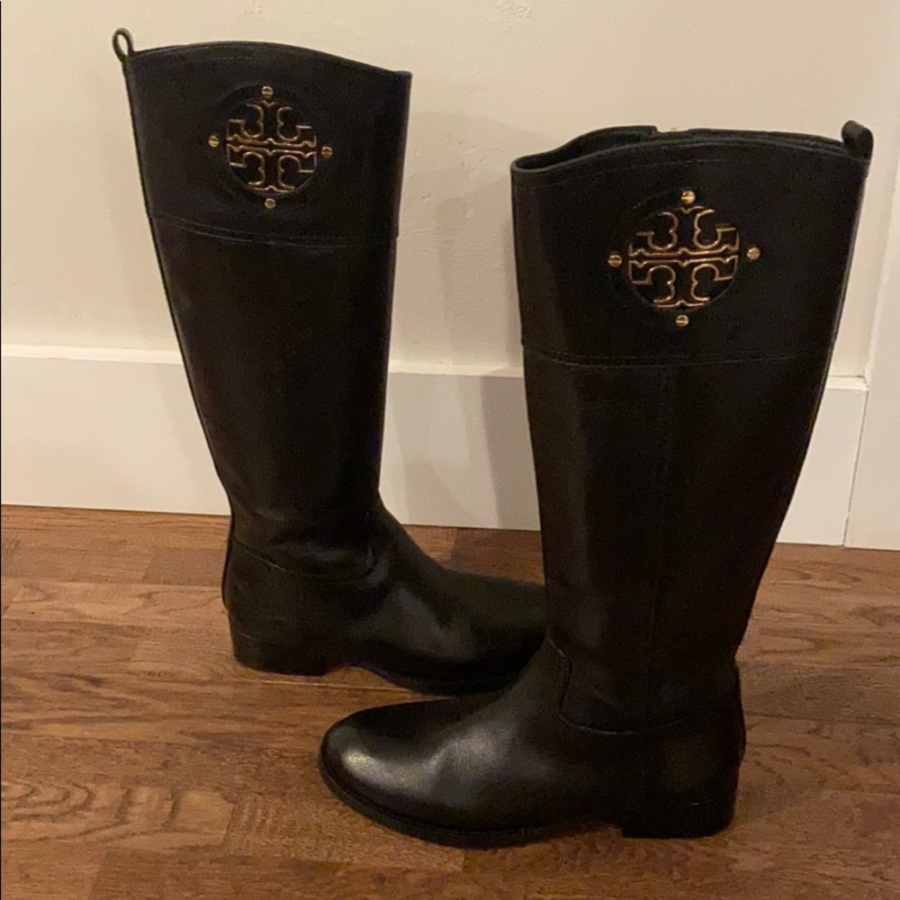 Tory Burch Riding Books